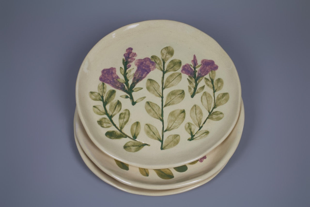 Petunia Plate