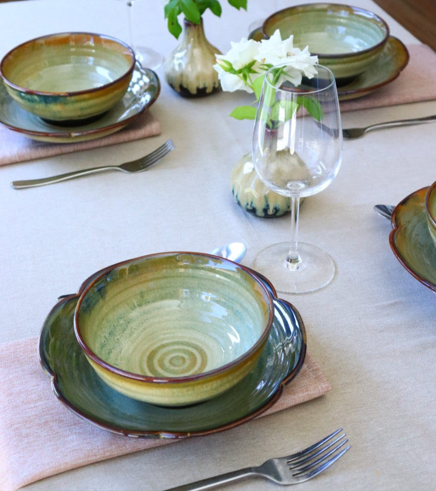 Golden Pearl Salad Bowl