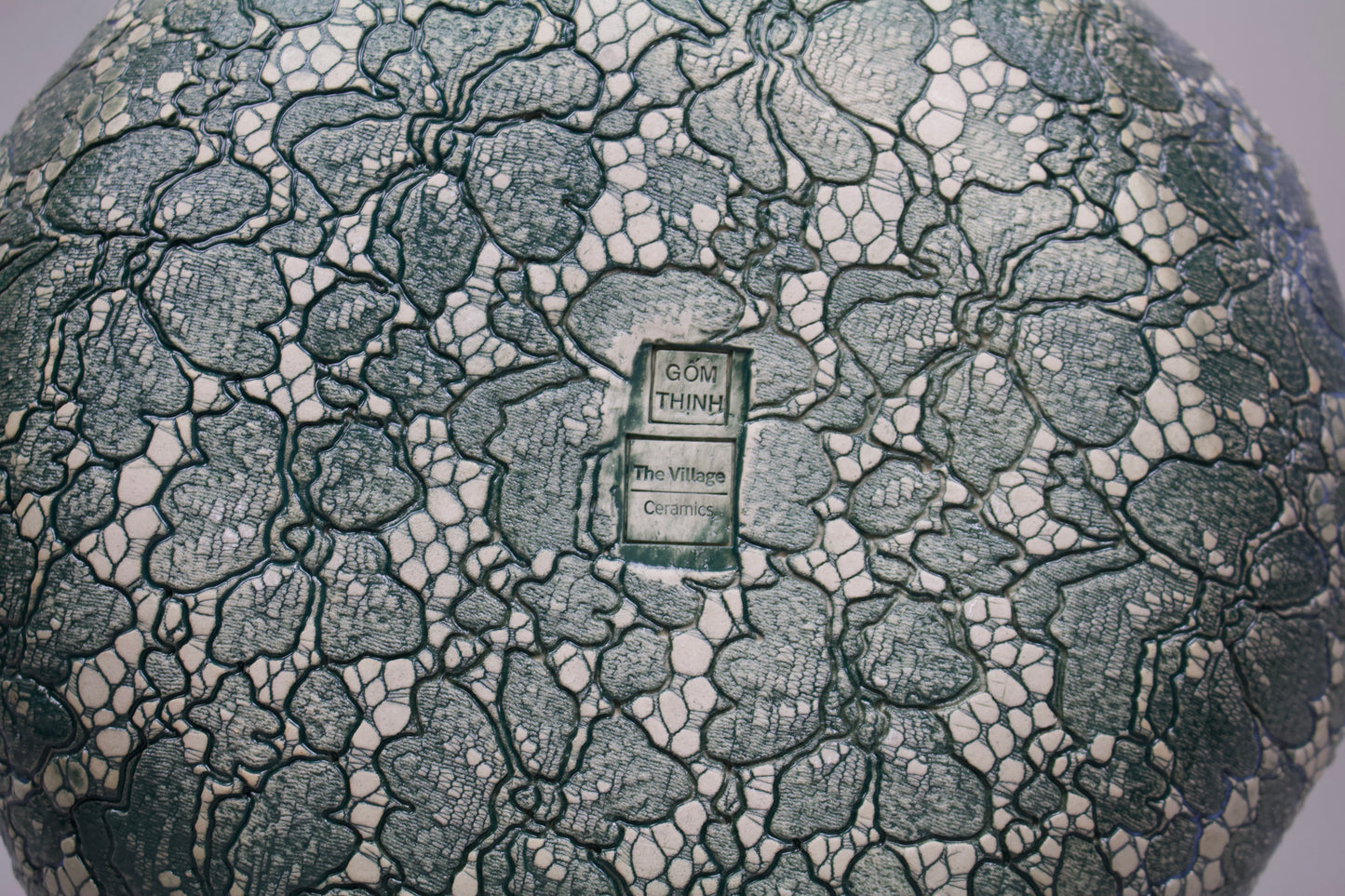 Round-Shaped Cosmos Platter