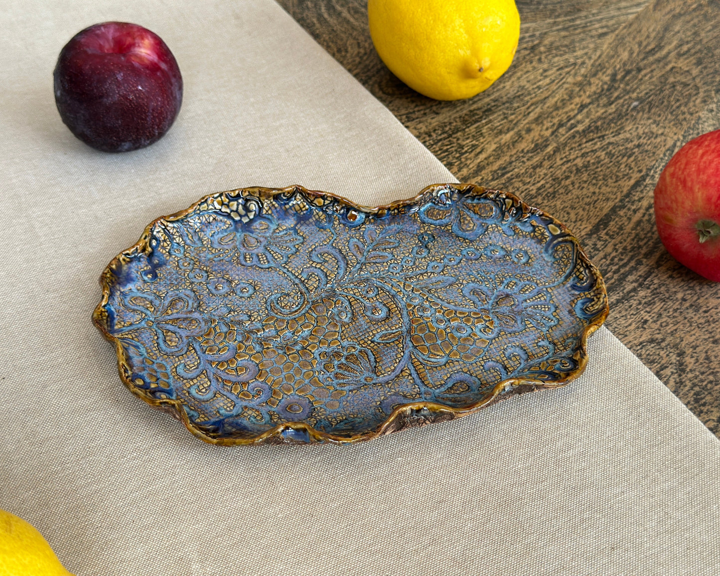 Small Cloud-Shaped Venetian Platter