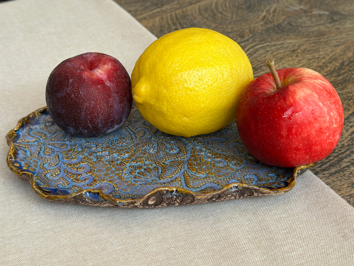 Small Cloud-Shaped Venetian Platter