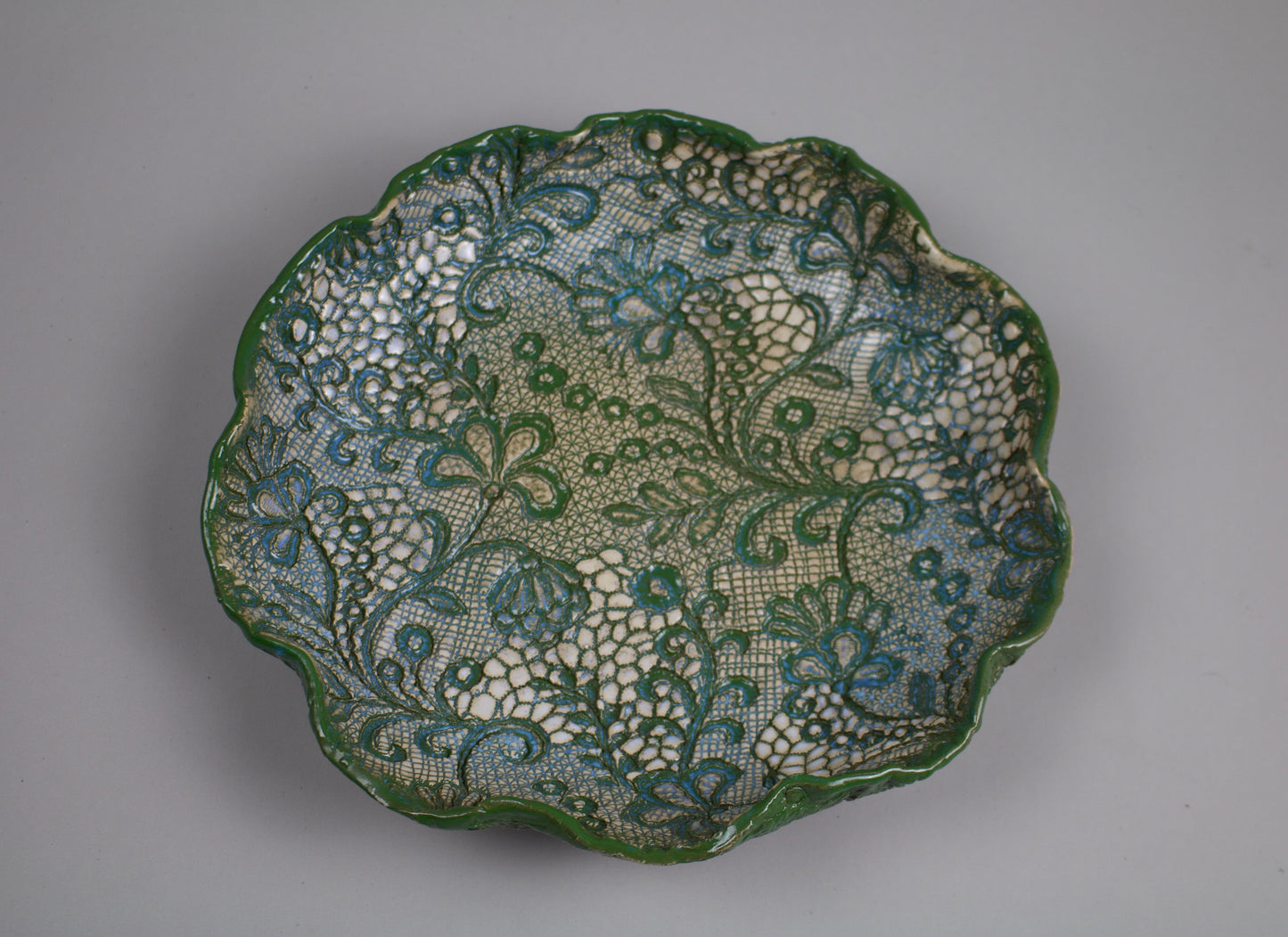 Round-Shaped Venetian Platter